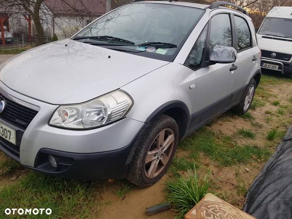 fiat sedici 2007 1,9 jtd caly na czesci, tylko 125k km przebiegu - 2