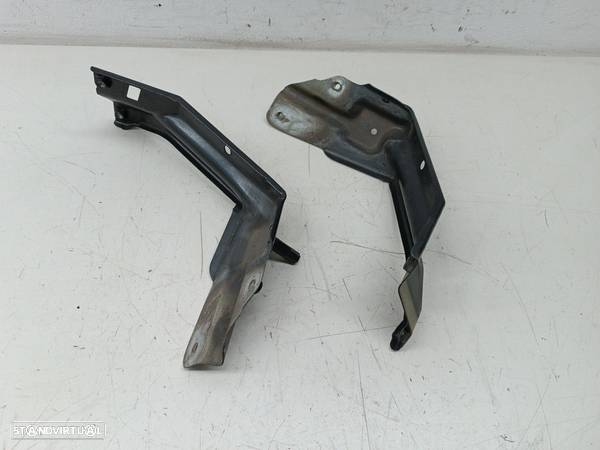 Suporte De Montagem Guarda Lamas Seat Leon (1P1) - 1