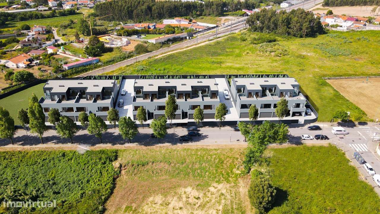 Moradia Geminada V3, num Condomínio Francelos - Grande imagem: 4/24