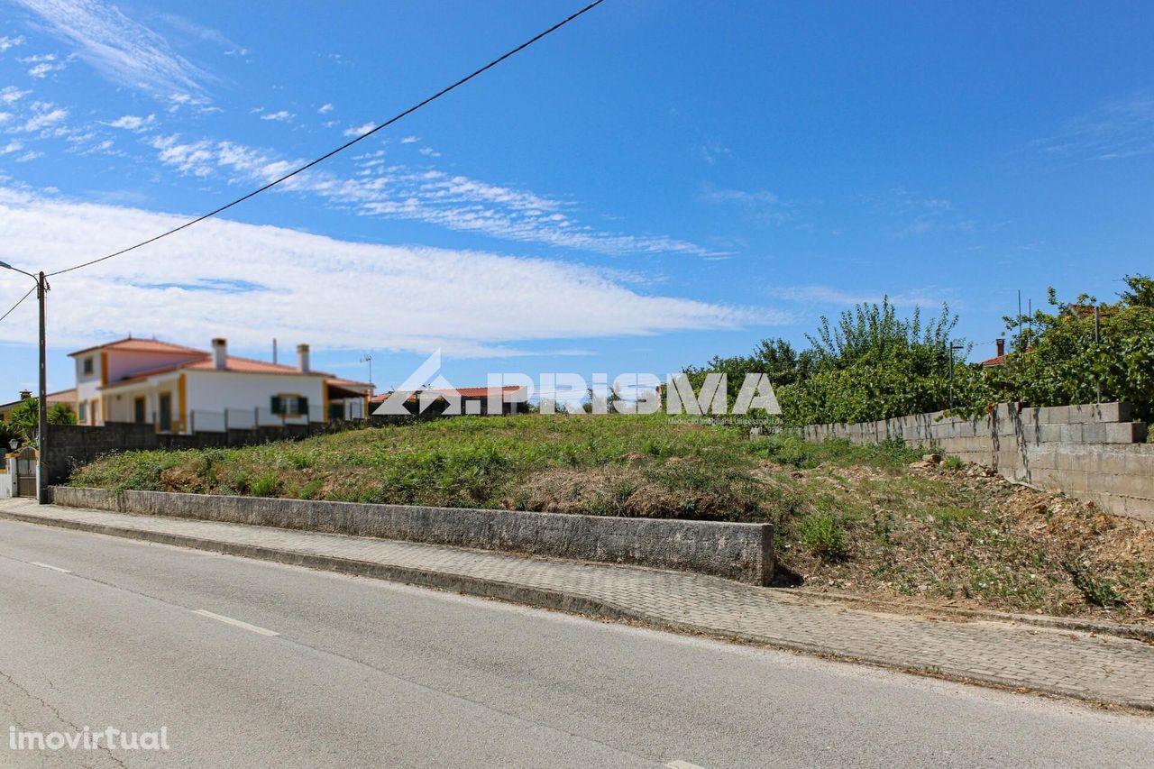 Terreno em Sobreira Formosa com 1357m2