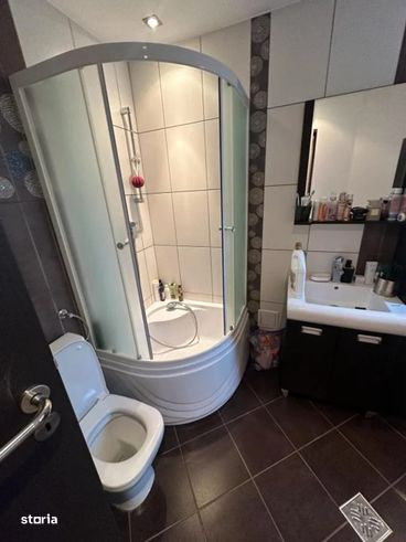 Vanzare apartament 4 camere etaj 1 plus garsoniera vila Gara de Nord-13