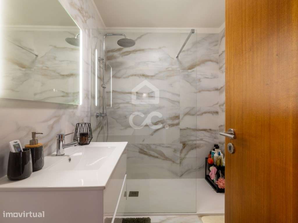 Moradia de Gaveto T3 em Ribeirão-6