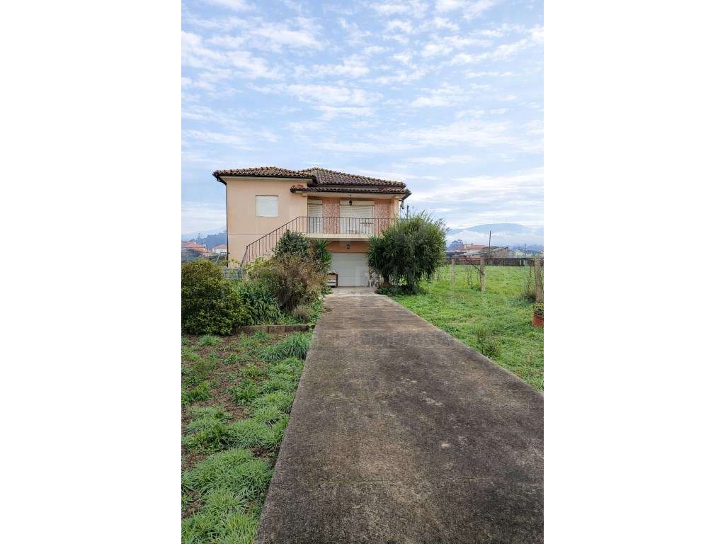 Moradia T5 - Cristelo Covo, Valença - Grande imagem: 2/26