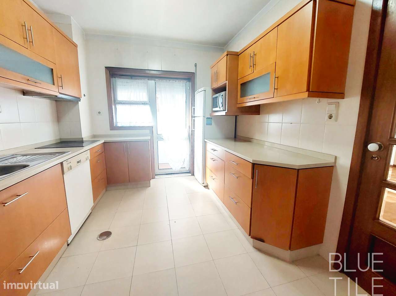 Apartamento T4 em Serpa Pinto-8