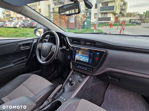 Toyota Auris 1.8 VVT-i Hybrid Automatik Design Edition - 26