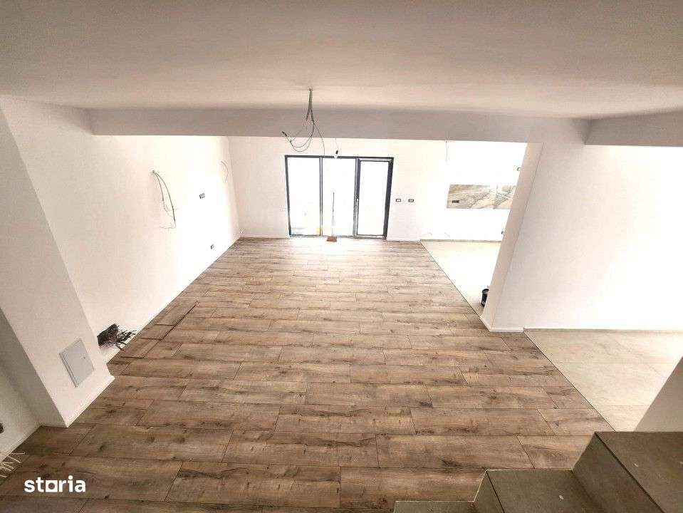 Casa/Vila Individuala Bragadiru Central/P+1+M id nr24-6