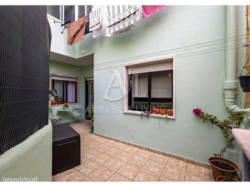 Apartamento T2 - Bairro Liceu , Quintal-11