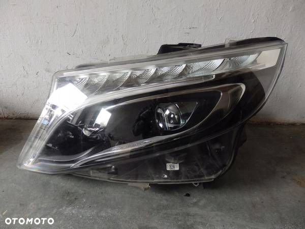 LAMPA LED LEWY PRZÓD MERCEDES V-KLASA LIFT W447 - 1