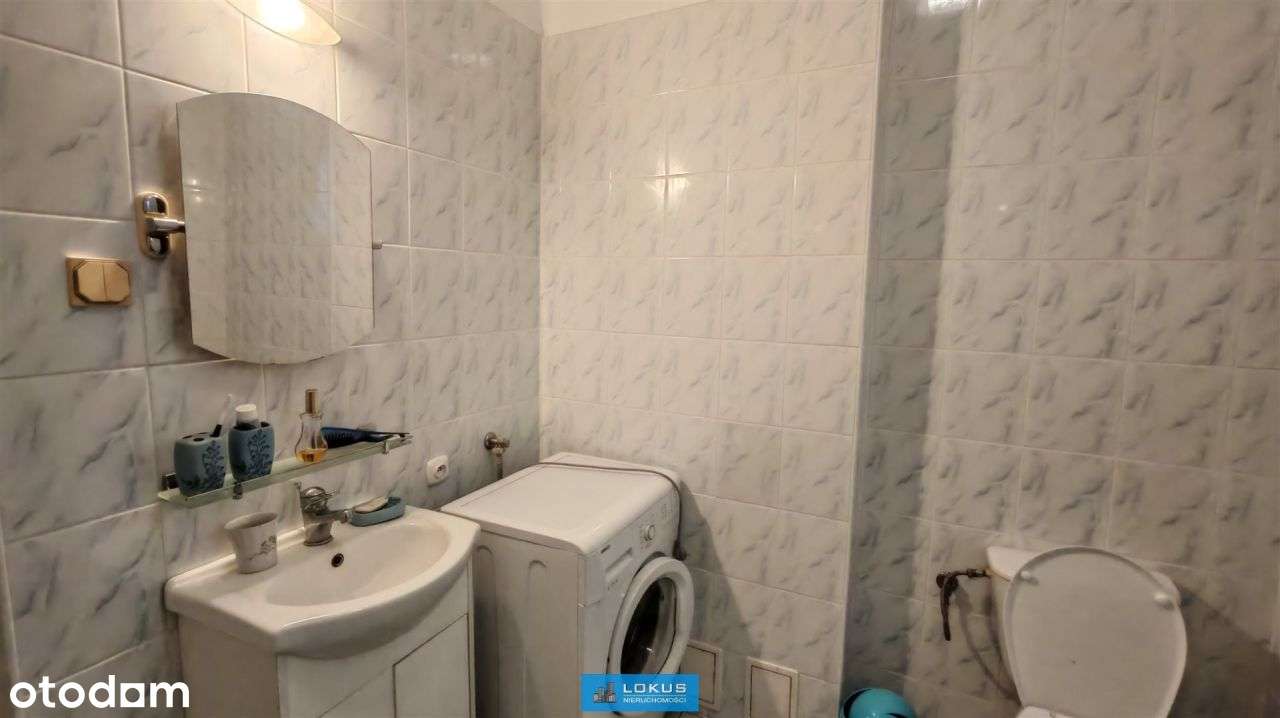 Dom 243 m2 z garażem i budynkami gospodarczymi-7