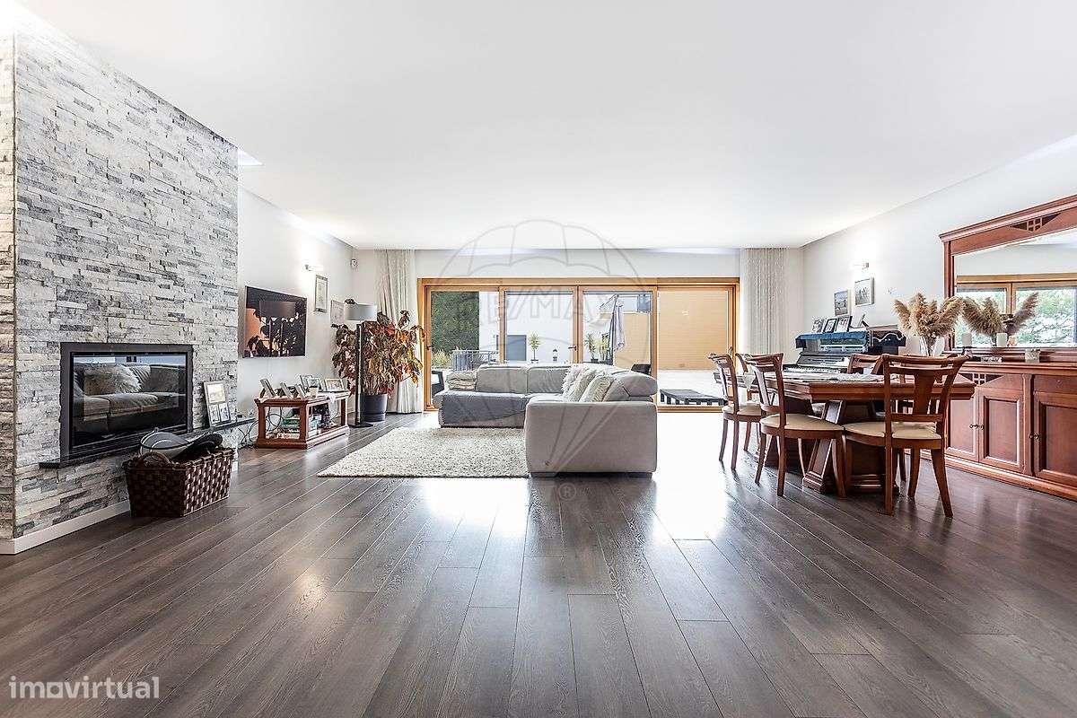 Moradia T4 para venda-5