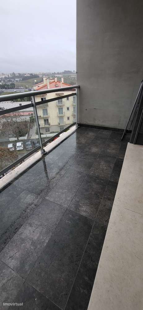 Estudio mobilado perto de serviços e transportes - Grande imagem: 5/9