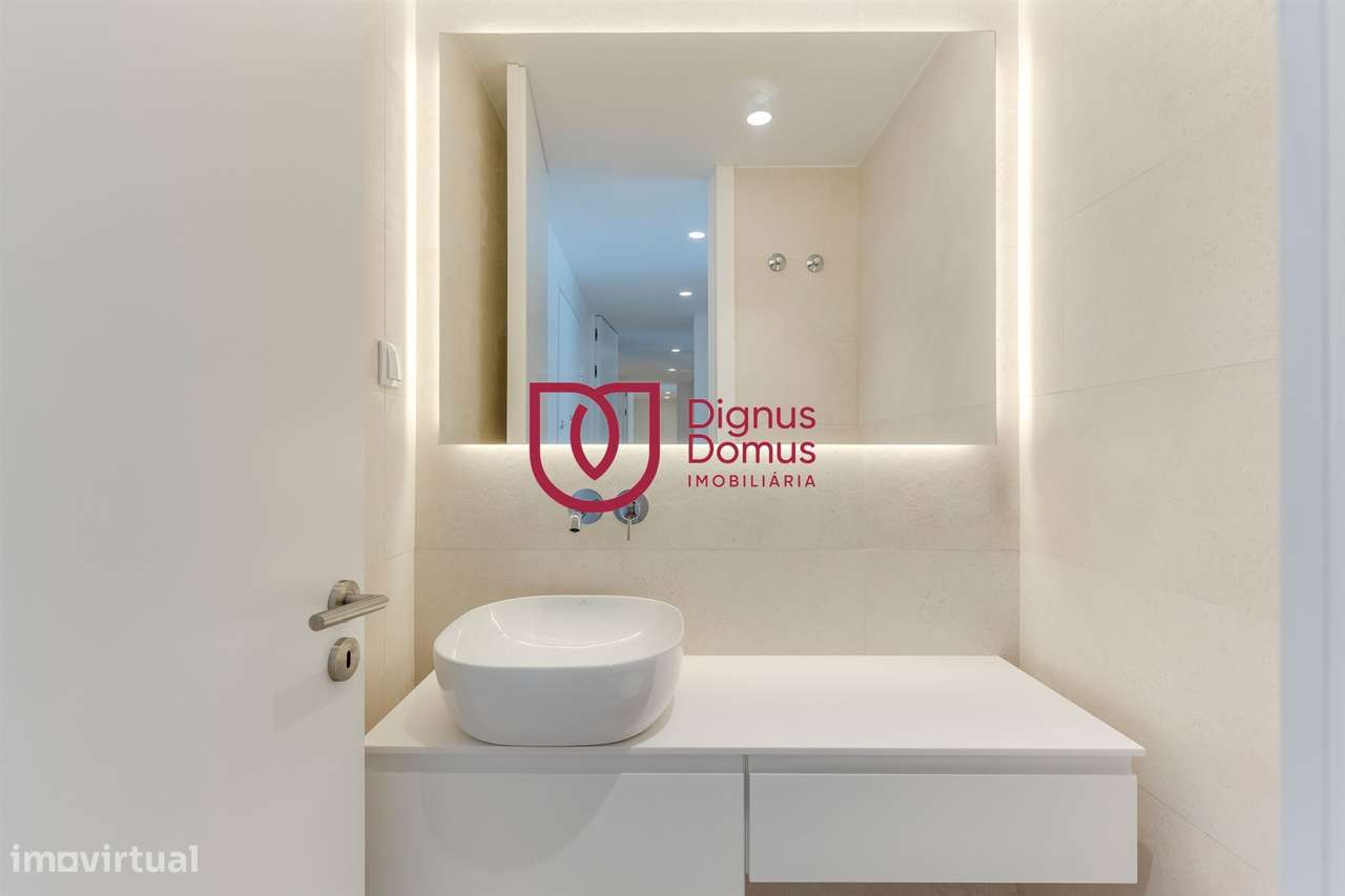 Apartamento T3 com 2 Lugares de Garagem — Centro de Gaia-7