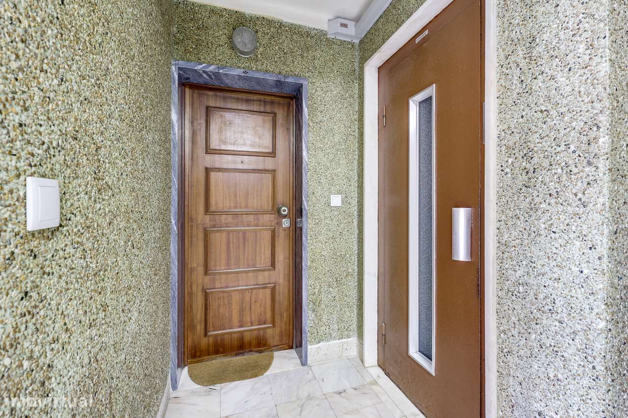 Apartamento T1 Queluz-20
