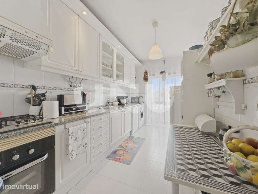 Apartamento T3 no Casal do Sarra, no Carregado!-9