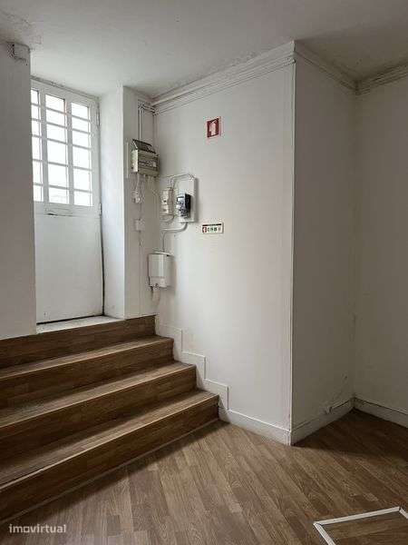 Loja Comercial Anterro de Quental Lapa - Grande imagem: 4/6