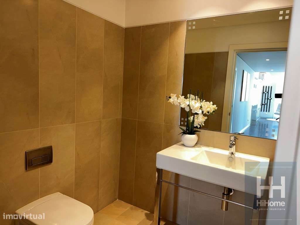 Apartamento T4 mobilado no Edificio Funchal Centrum-6