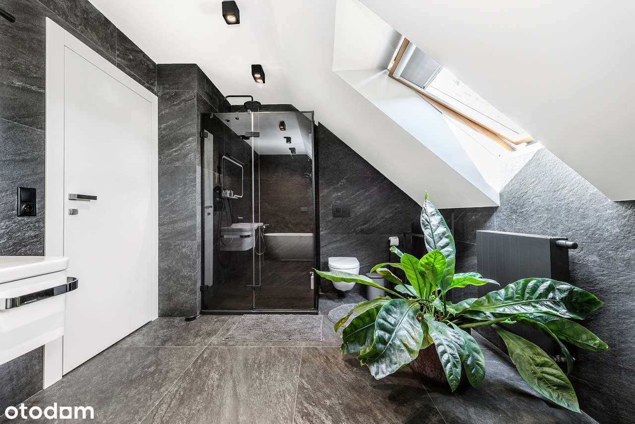 Piękny dom na 55 arach z prywatnym lasem-14