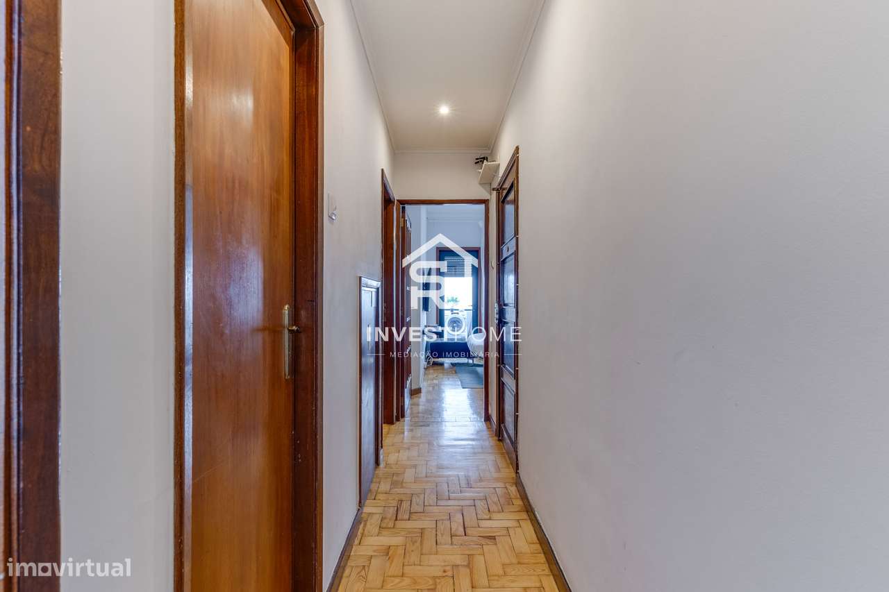 Prédio | 4 Apartamentos T2 | Licença AL ativa | Porto-20
