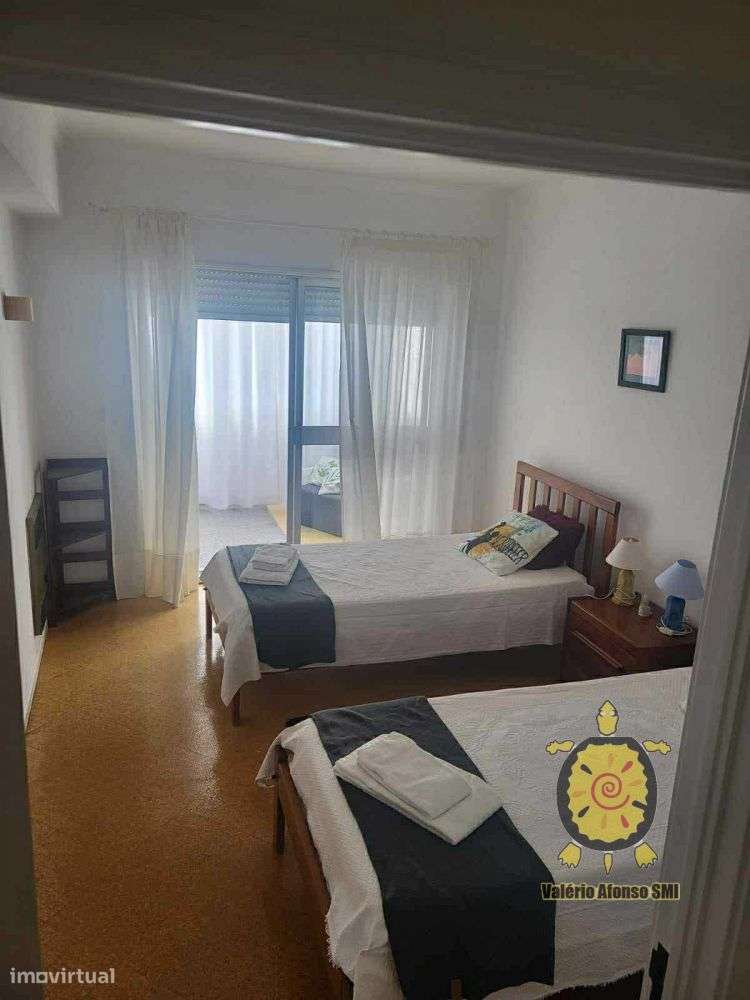 Apartamento T3 Renovado - Praia da Barra-6