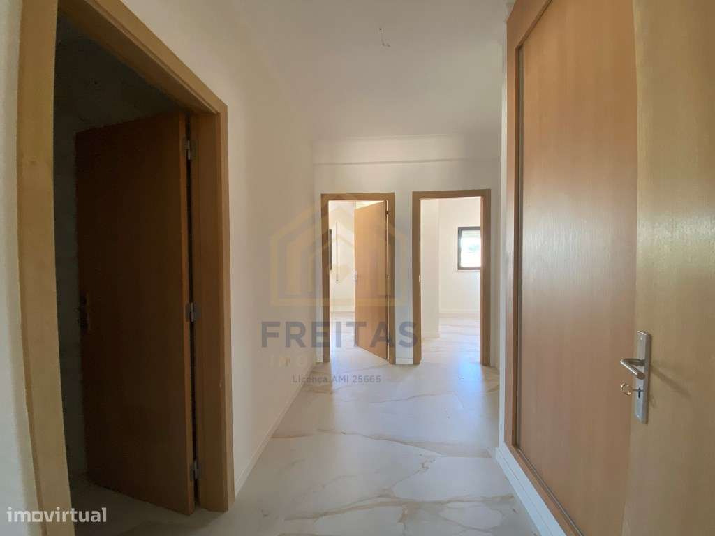 Moradia em Santo Estevão-11