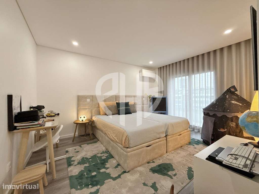 Apartamento T4 Duplex 3/ Suites com Vista Lisboa / Rio Tejo-35