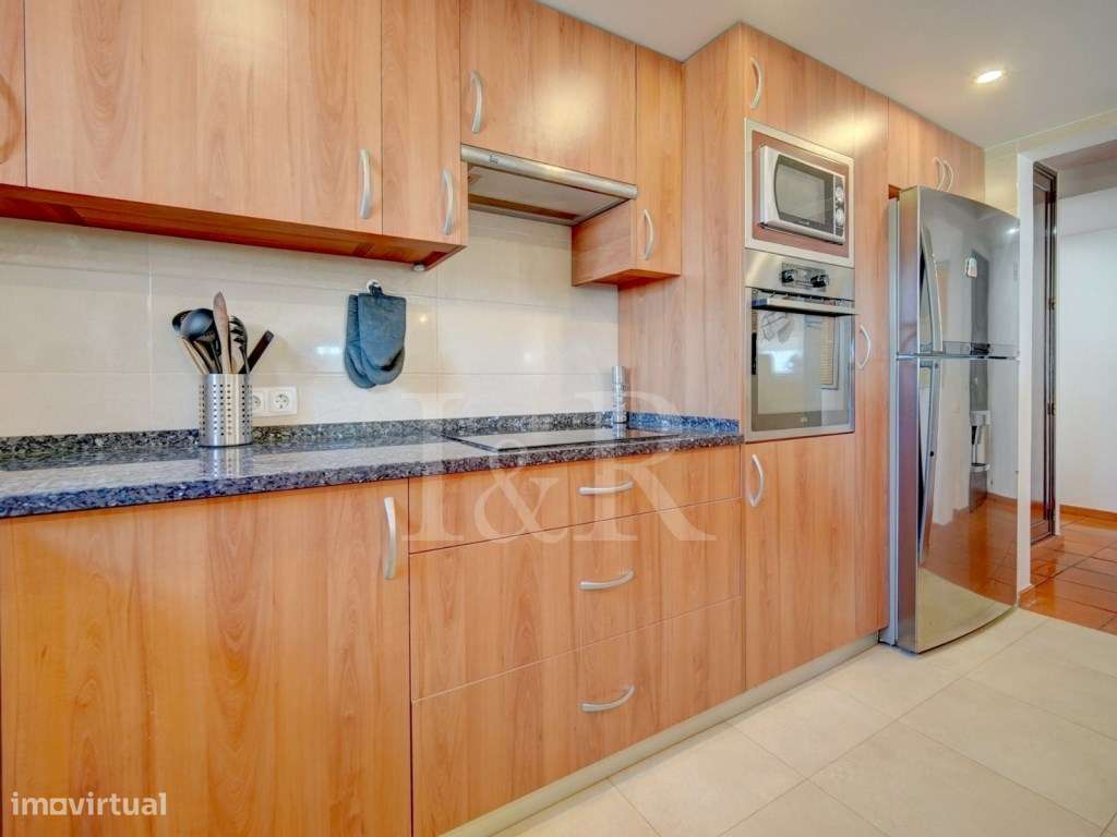 Moradia T2+3 com jardim e vista mar na Azóia, Sintra-11