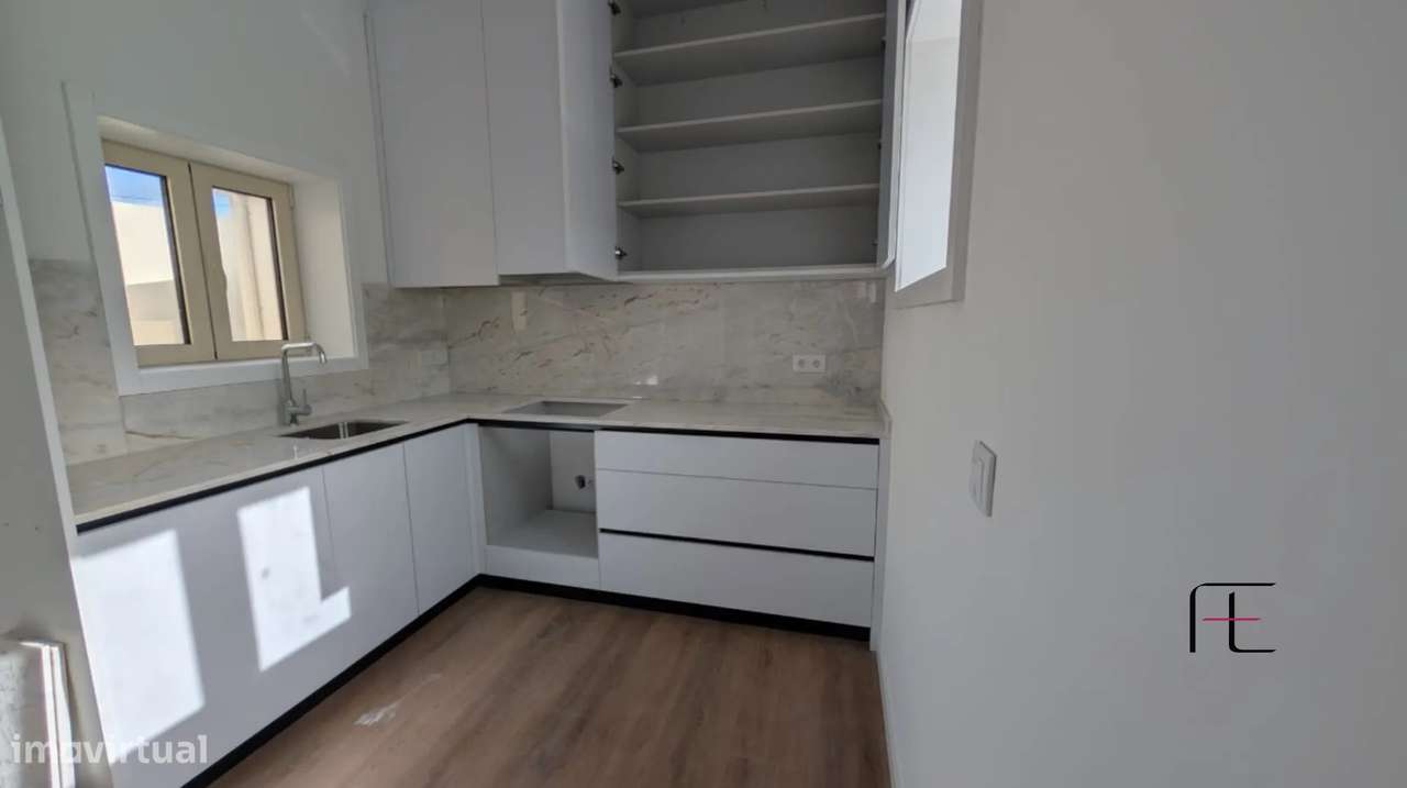 Moradia em Banda T1, Porto, Porto - Grande imagem: 3/10