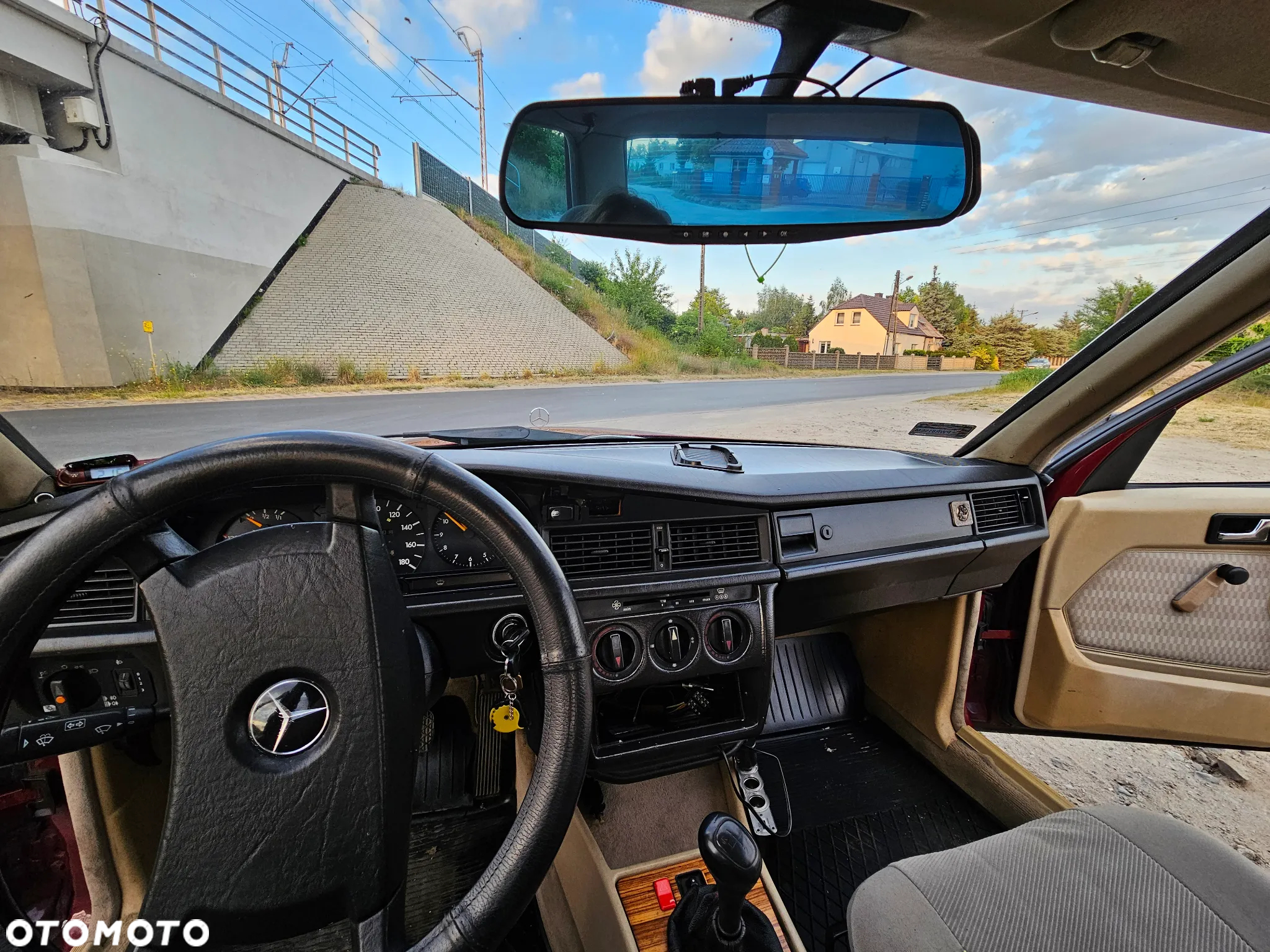 Mercedes-Benz W201 (190) - 27