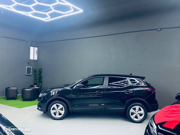 Nissan Qashqai 1.5 dCi DCT TEKNA - 2