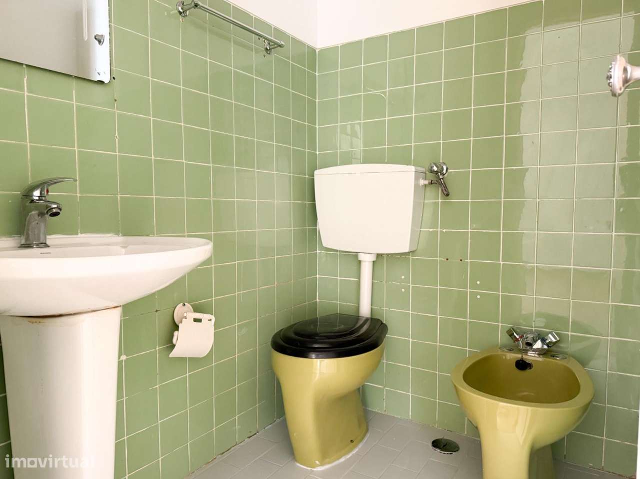 Apartamento T1 com Elevador e Metro a 300m – Reboleira, Amadora-5