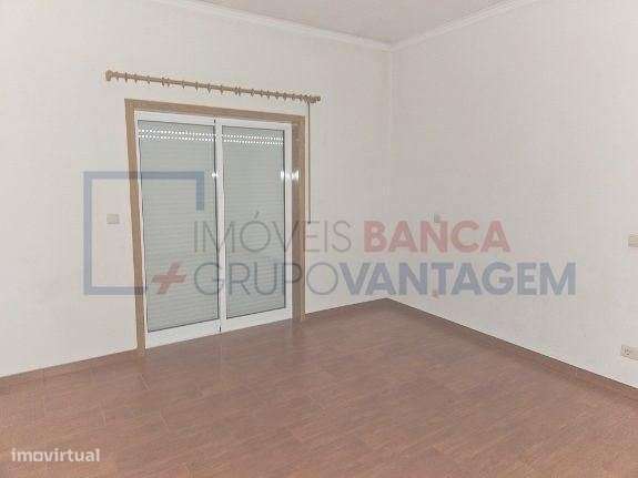 Moradia t3 Unifamiliar - Grande imagem: 4/6