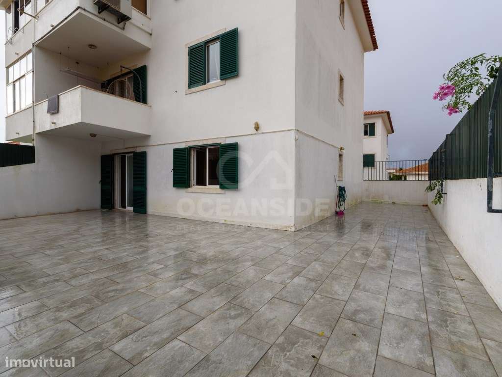 Apartamento T2, com terraço de 70 m² - Grande imagem: 1/25