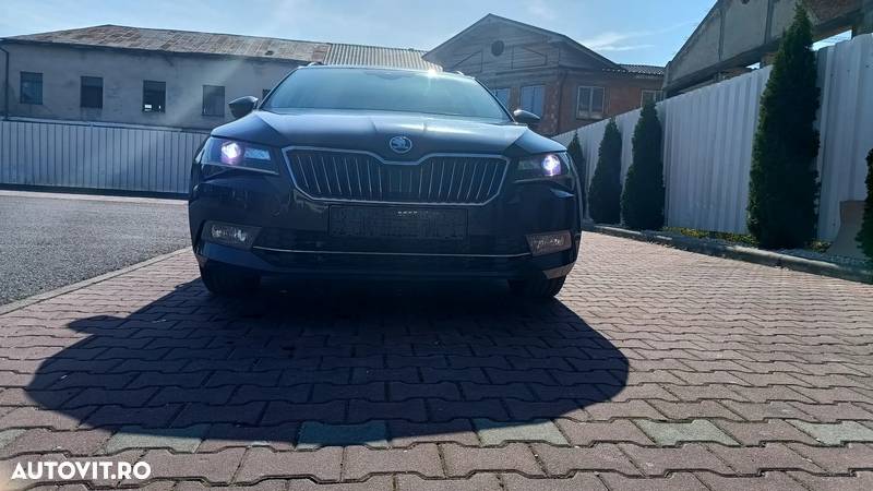 Skoda Superb Combi 1.5 TSI DSG Ambition - 18