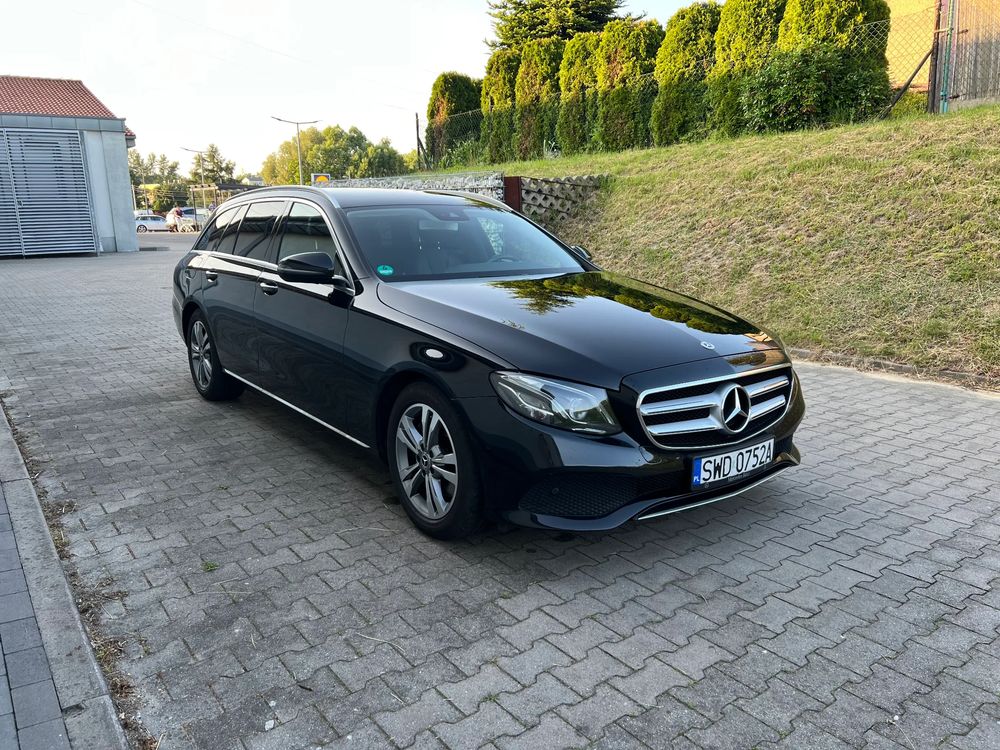 Mercedes-Benz E W213 (2016-2023) 220 d 4Matic 9G-TRONIC 2017