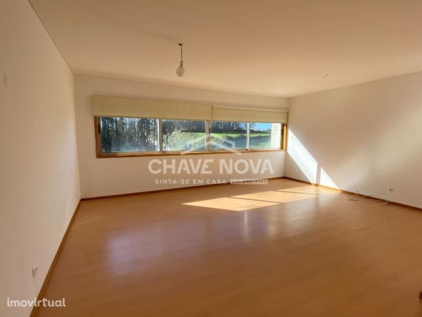 Apartamento T3 com lugar de garagem - MAIA