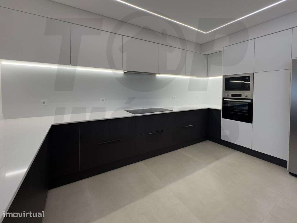 Moradia Nova Contemporânea V4 - Foros De Salvaterra - 435.000€-5