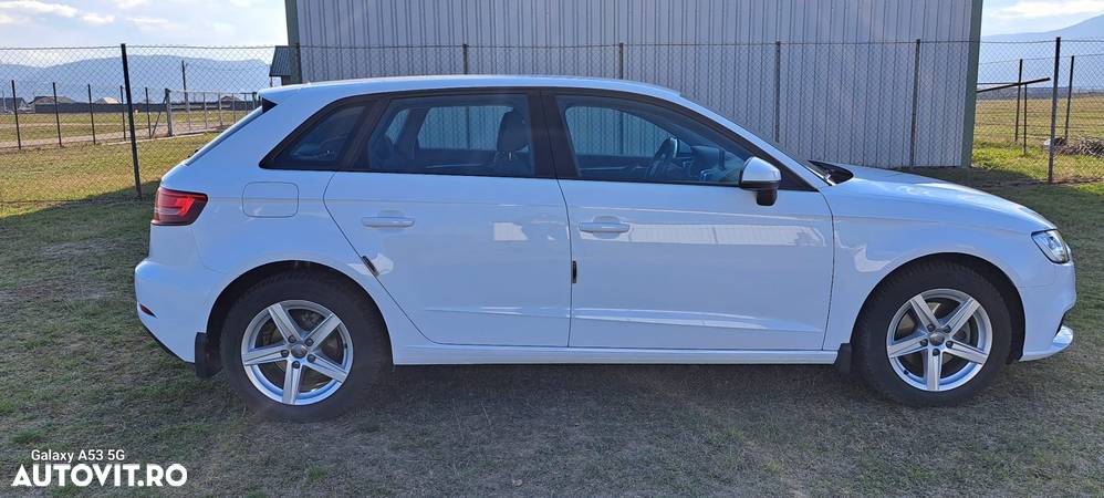 Audi A3 Sportback 1.0 TFSI S tronic - 11