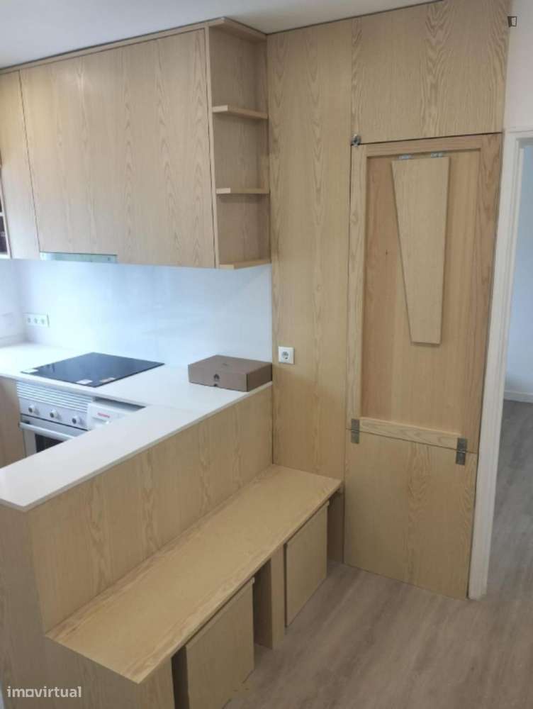 Quarto - localizado em Oeiras Lisbon - Grande imagem: 5/7