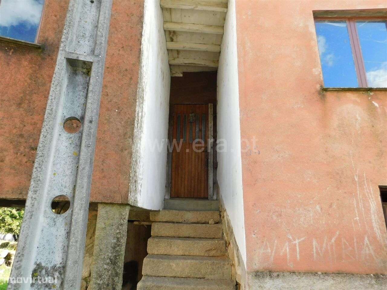 Moradia / Seia, Tourais e Lajes - Grande imagem: 3/3