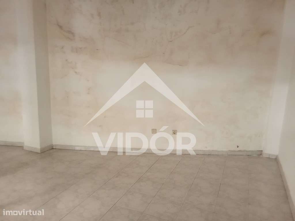 Loja com 24m2 no Mercado Municipal da Baixa da Banheira - Grande imagem: 4/7