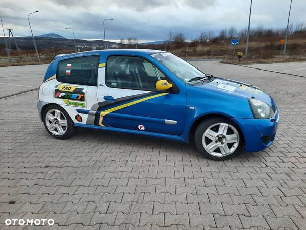 Renault Clio 2.0 16V Sport - 2
