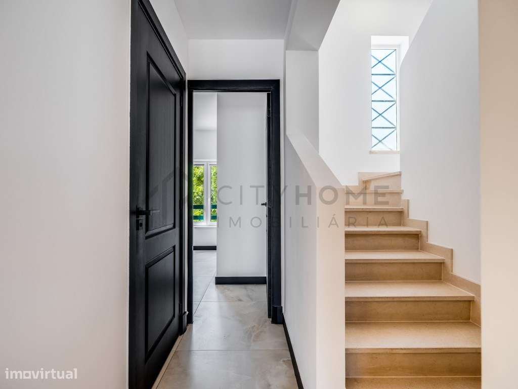 Exclusivo Apartamento T3 Duplex com Terraço Panorâmico em Condomíni...-9