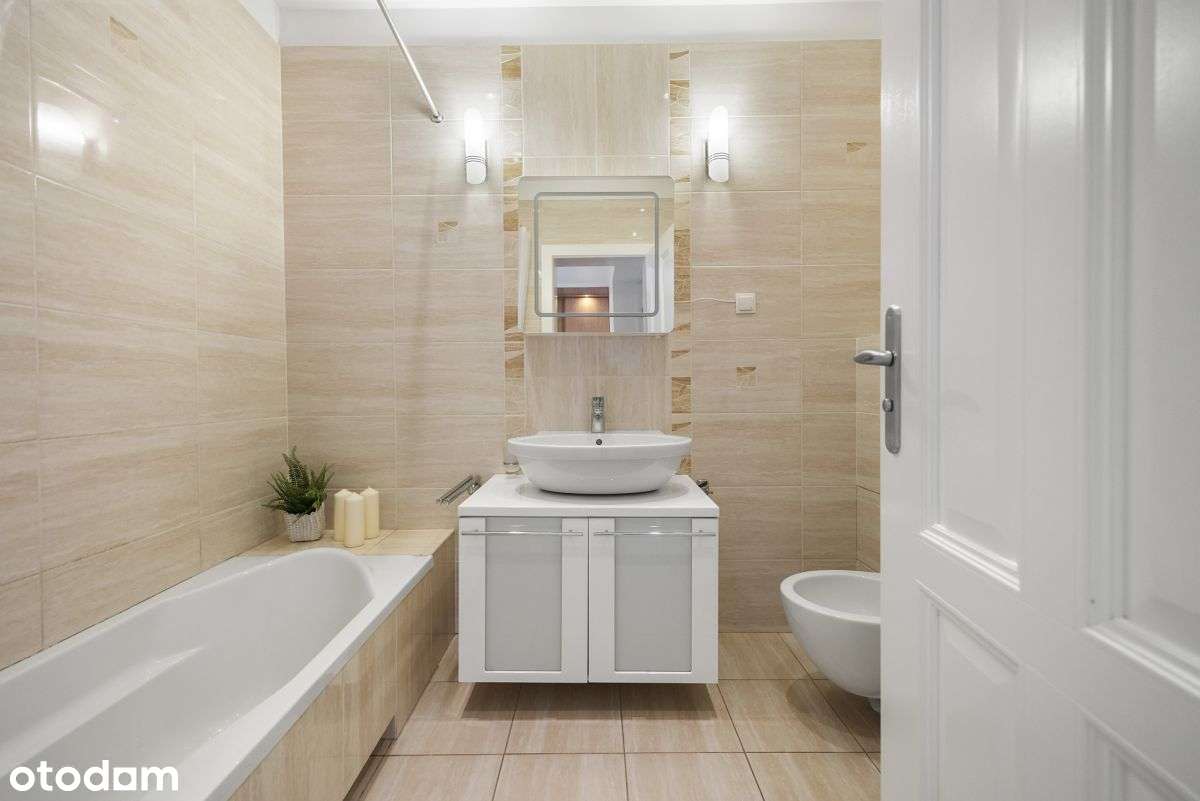 Zachwycająca willa z pięknym ogrodem na Klecinie-10