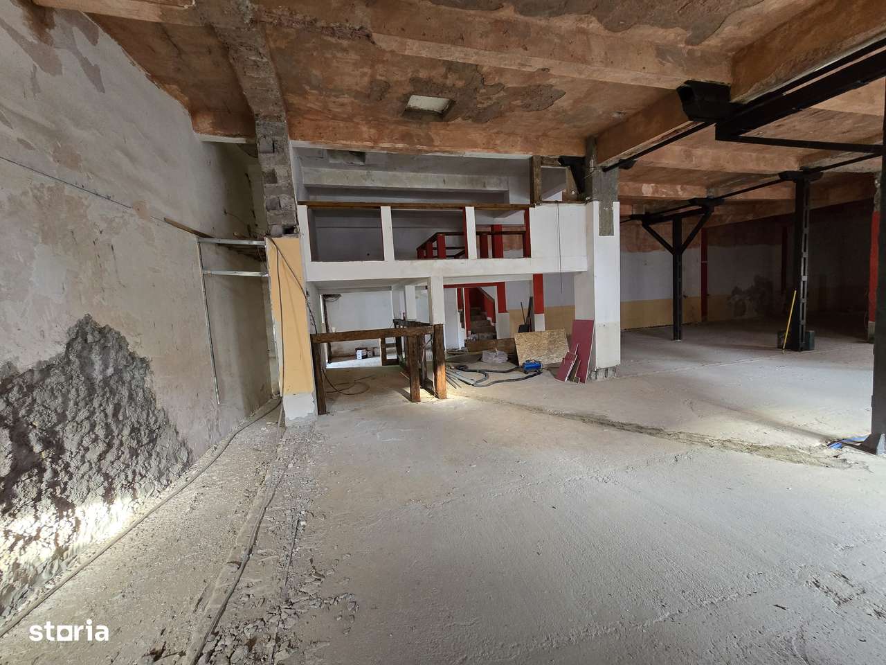 Spațiu comercial de 440mp zona Parc Sala Polivalenta - Imagine principală: 2/2