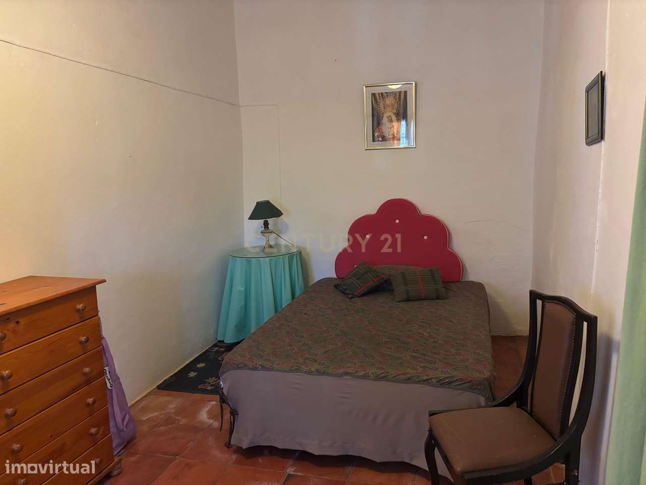 Quintinha com Moradia T2 + Armazém | 2ha vedados | Rio | Fruteiras | A-25