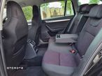 Skoda Octavia Combi 2.0 TDI DSG Sportline - 22