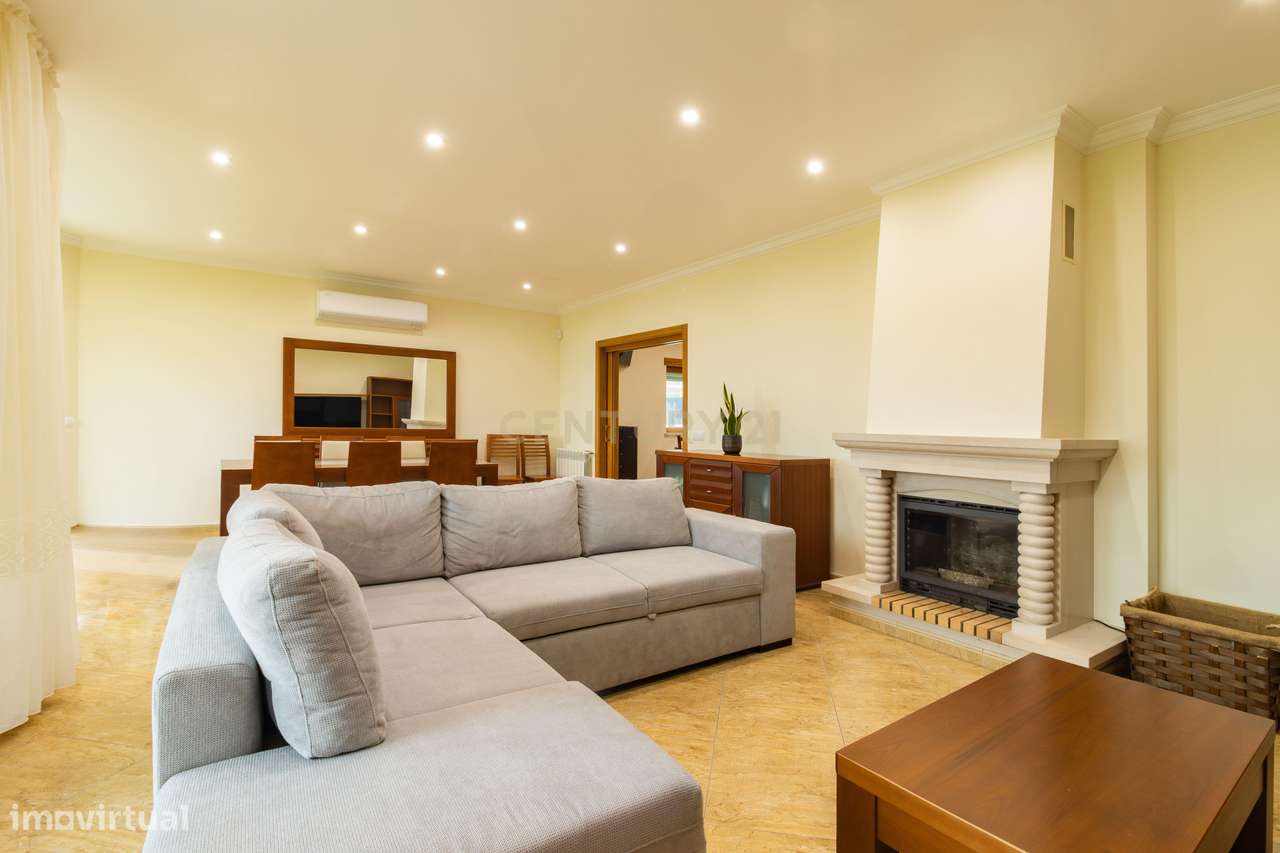 Moradia T4+1 Térrea com Vista Deslumbrante Próxima de Leiria - Grande imagem: 4/16