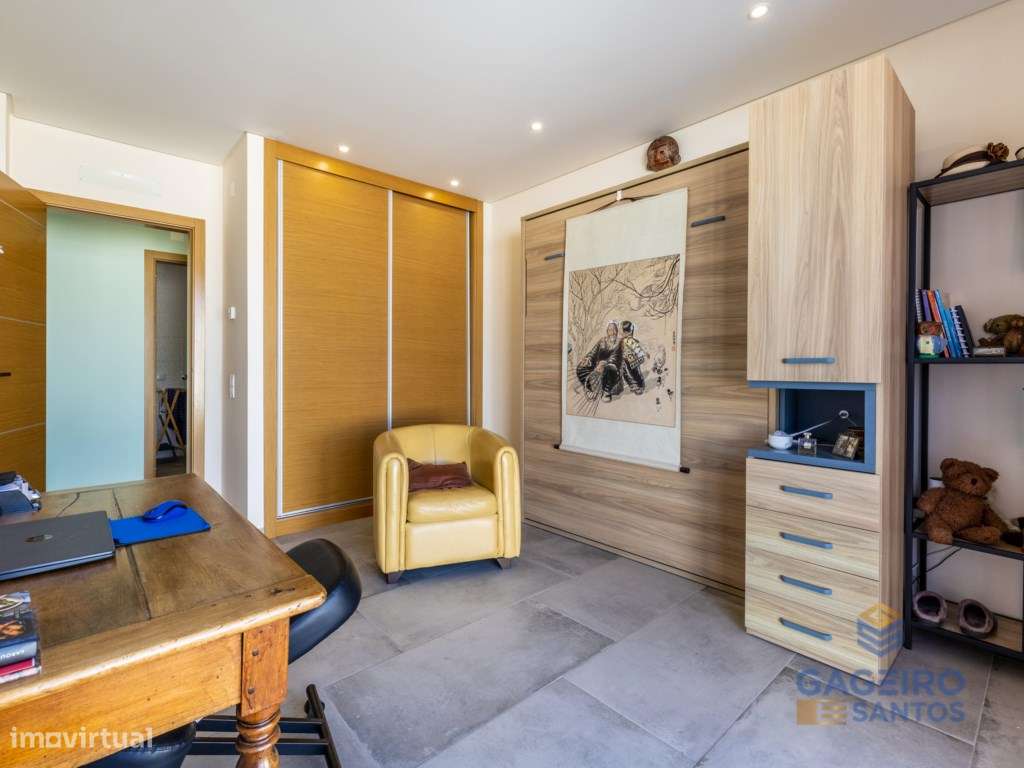 Moradia Térrea T3 Contemporânea com Piscina-28