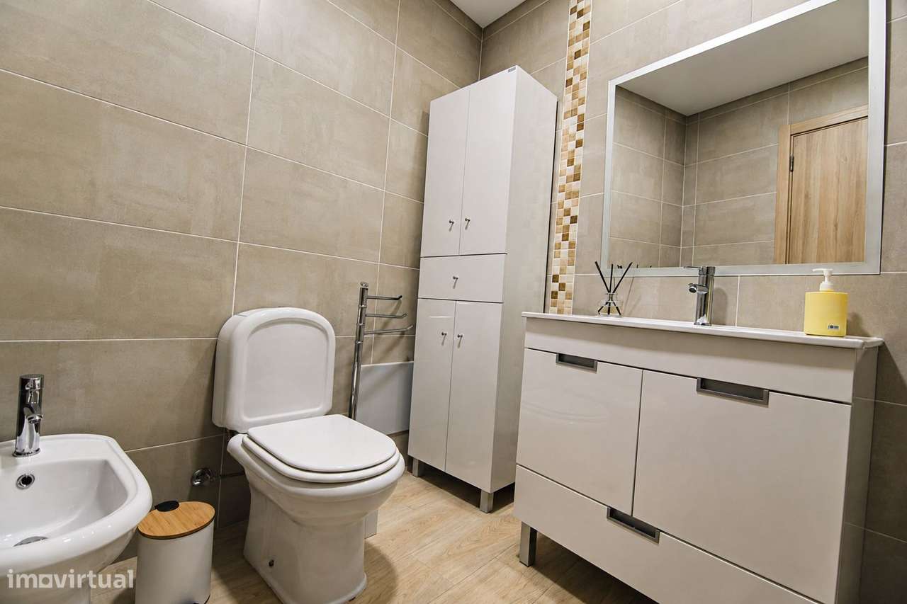 Apartamento T0+2 duplex mobilado e equipado na Manta Rota, Algarve-6