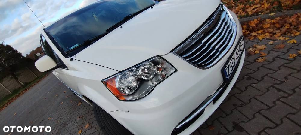 Chrysler Town & Country 3.6 Touring - 3